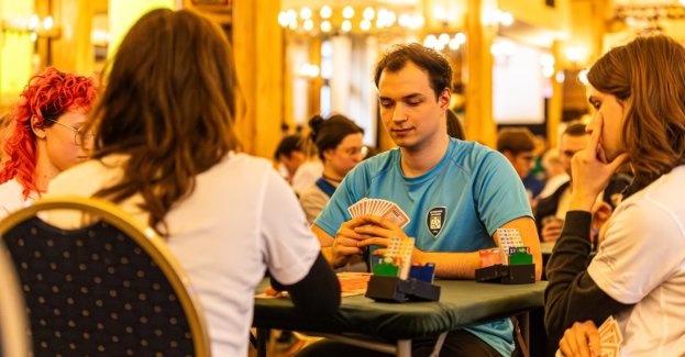 Zacięta walka o medale AMP w brydżu sportowym. AGH wygrywa klasyfikację uczelni!