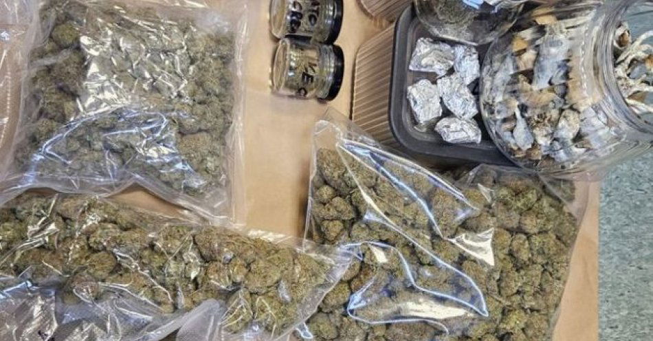 zdjęcie: Miał w mieszkaniu ponad kilogram narkotyków / fot. KMP w Gdańsku