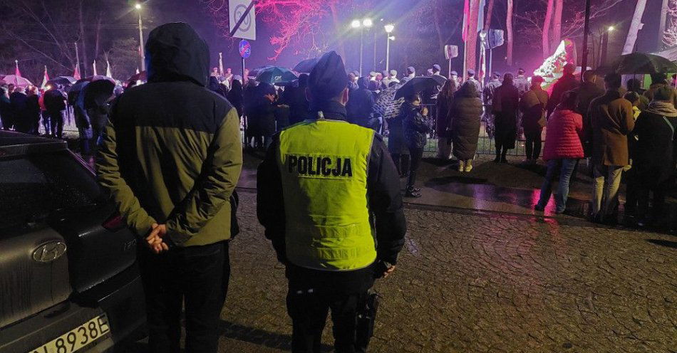 zdjęcie: Spokój i porządek podczas obchodów 11 listopada w powiecie / fot. KPP w Mińsku Mazowieckim