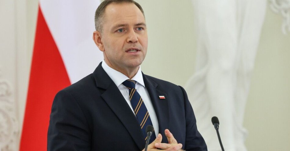 zdjęcie: Źródła PAP: prezydent może być głównym rozgrywającym przy ew. koalicji PiS i Konfederacji / Wilno, Litwa, 08.09.2025. Prezydent RP Karol Nawrocki na konferencji prasowej z prezydentem Litwy Gitanasem Nausedą po spotkaniu w Pałacu Prezydenckim w Wilnie, 8 bm. Prezydent RP przebywa z wizytą roboczą w Republice Litewskiej. (ad) PAP/Albert Zawada