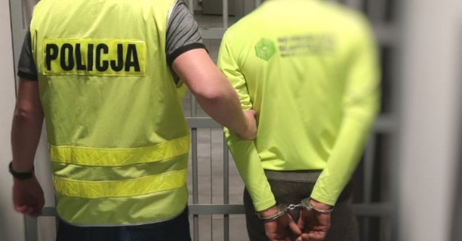 zdjęcie: Wjechał samochodem w zaspę śniegu – był pod wpływem narkotyków oraz je posiadał / fot. KPP w Wejherowie