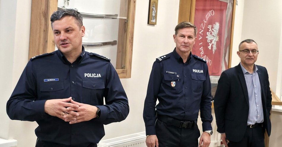 zdjęcie: Policjantki z Lubaczowa świętowały Dzień Kobiet / fot. KPP w Lubaczowie Fot. KPP Lubaczów