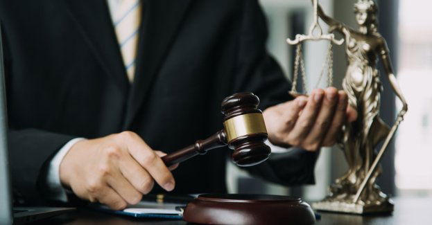 Policjant oskarżony o spowodowanie śmierci