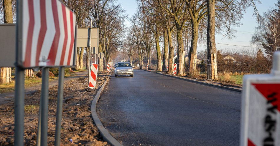 zdjęcie: Most w Wieńcu gotowy / fot. Szymon Zdziebło/tarantoga.pl dla UMWKP