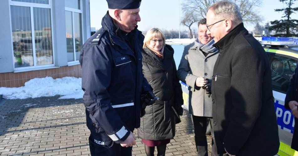 zdjęcie: Nowy radiowóz dla dzielnicowych w Starogardzie Gdańskim / fot. KPP w Starogardzie Gdańskim