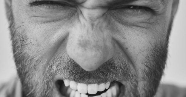 Połamał nos pacjentowi z łóżka obok ponieważ ten go prowokował. Usłyszał zarzut