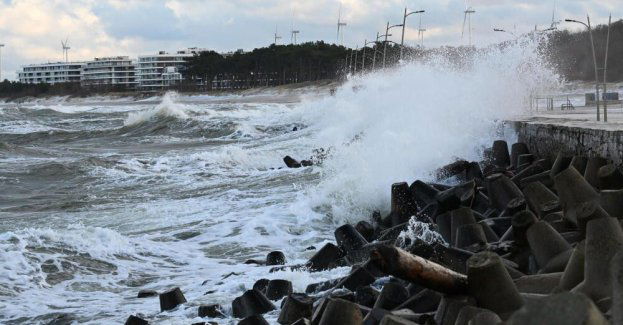 Pomorskie: ostrzeżenie o sztormie, wiatr w porywach do 8 stopni w skali Beauforta