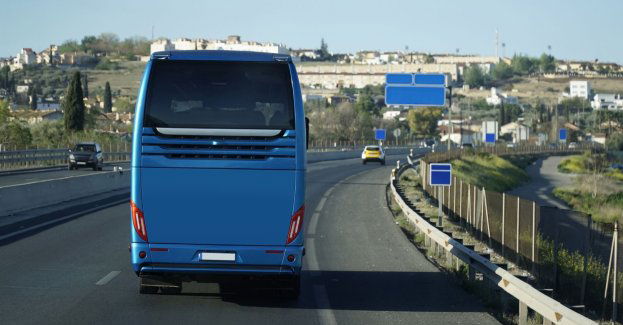 Sześciu poszkodowanych w wypadku autokaru wracającego z Lednicy