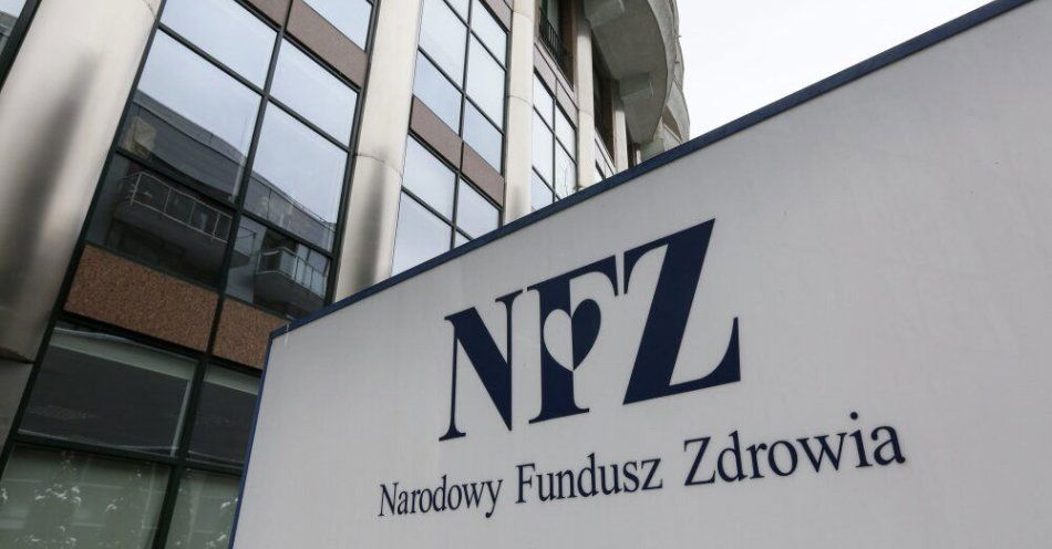 zdjęcie: NFZ kończy rozliczenia nadwykonań nielimitowanych za 2025 rok / Warszawa, 22.03.2013. Centrala Narodowego Funduszu Zdrowia w Warszawie, 22 bm. Zapowiedziana przez ministra zdrowia reforma NFZ zawiera ona pięć zasadniczych elementów. Pierwszym jest likwidacja centrali NFZ i zastąpienie jej urzędem, który będzie nadzorował funkcjonowanie regionalnych oddziałów NFZ. (obm) PAP/Paweł Supernak