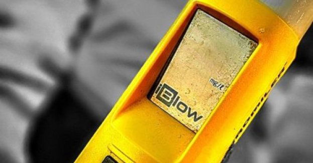 Pijany i poszukiwany jechał autem