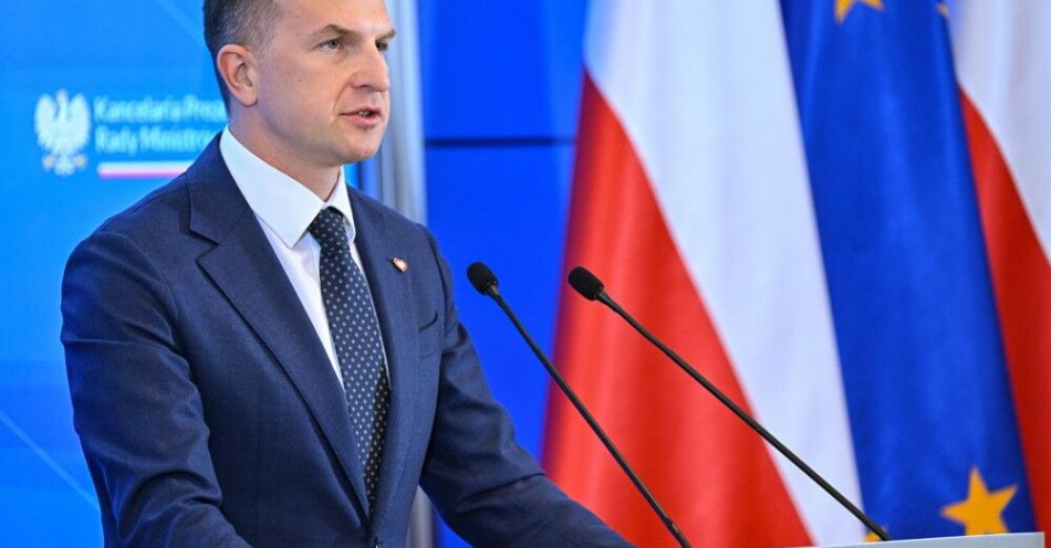 zdjęcie: Szłapka: będziemy głosowali przeciwko odwołaniu minister zdrowia / Warszawa, 08.04.2026. Rzecznik rządu Adam Szłapka na konferencji prasowej po posiedzeniu Rady Ministrów, 8 bm. w KPRM w Warszawie. (mr) PAP/Piotr Nowak