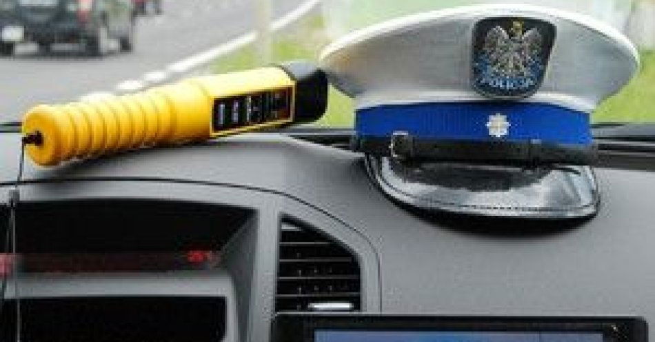 zdjęcie: Trzeźwy poranek. Trzech nietrzeźwych kierowców zatrzymanych / fot. KPP w Dębicy fot. KGP