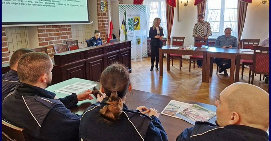 zdjęcie: Szkolenie - Przeciwdziałanie przemocy domowej / fot. KPP w Środzie Śląskiej