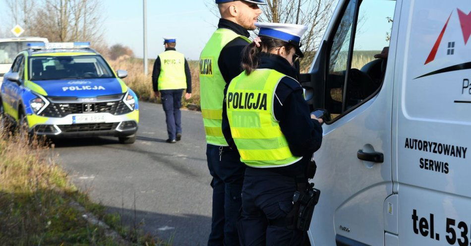 zdjęcie: Kontrole drogowe w Szczecinku. Dowody rejestracyjne zatrzymywane / fot. KPP w Szczecinku