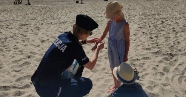 Policjanci propagowali bezpieczne zachowania nad wodą