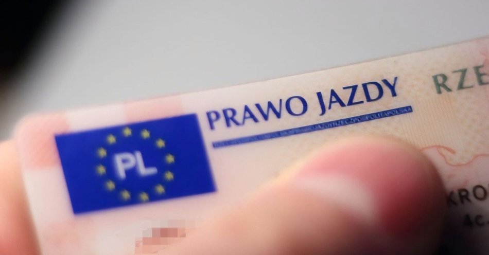 zdjęcie: Fałszywe prawo jazdy zatrzymało kierowcę w Kamieniu Pomorskim / fot. KPP w Kamieniu Pomorskim