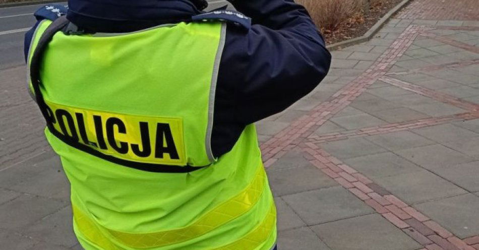 zdjęcie: Dron wspiera policję w akcji Bezpieczne przejście / fot. KPP Starachowice podczas działań