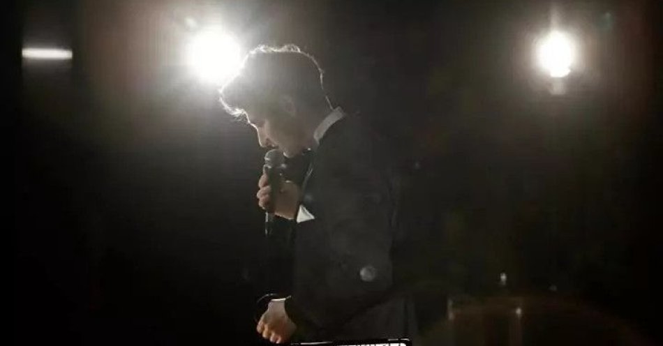 zdjęcie: Łukasz Mazurek z recitalem piosenek Franka Sinatry / kupbilecik24.pl / Łukasz Mazurek z recitalem piosenek Franka Sinatry