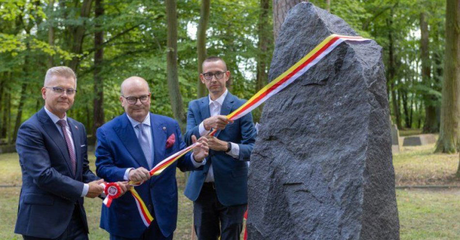 zdjęcie: Odsłonięcie obelisku w hołdzie Józefowi Włodkowi / fot. UM Grudziądz