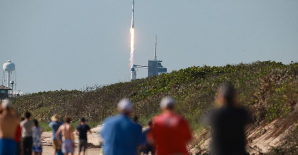 zdjęcie: Astronauci są przygotowywani na długotrwałe opóźnienia startu i przedłużone pobyty w kosmosie / fot. PAP