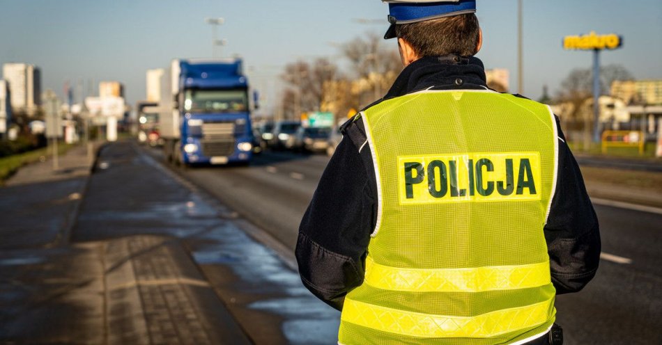 zdjęcie: Pamięć ofiar wypadków drogowych i apel o ostrożność / fot. KMP w Grudziądzu