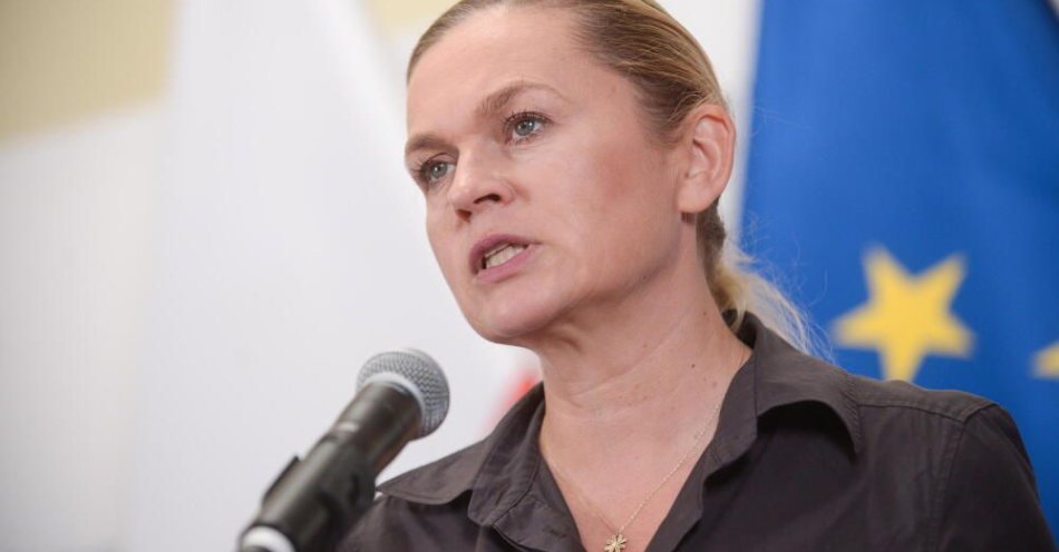 zdjęcie: Do MEN dotarły sygnały z kilkunastu szkół / fot. PAP