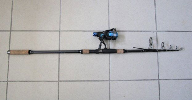 Z garażu zniknęły wędki, a w drzwiach została dziura