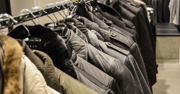 Ukradł kurtki – okazało się, że jest poszukiwany