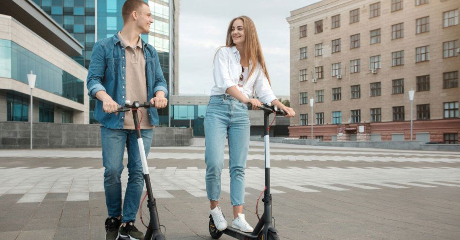 zdjęcie: Hulajnogi elektryczne pod lupą pomorskich policjantów / v54738847