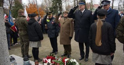 Policjanci z Tczewa uczcili Święto Niepodległości