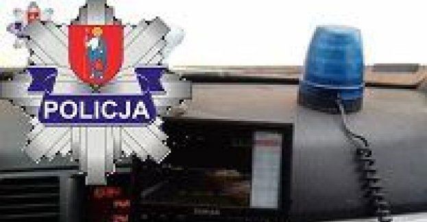 Kierujący Renault jechał zbyt szybko – otrzymał wysoki mandat i stracił uprawnienia