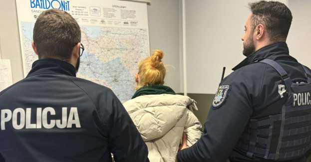 Kobieta pokazała policjantom, że posiada skradziony defibrylator