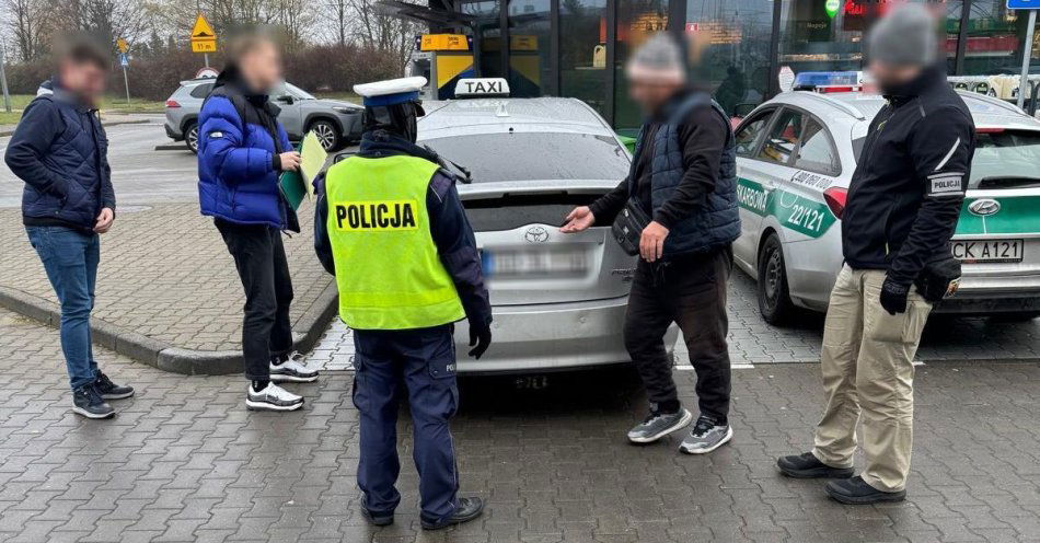 zdjęcie: Kontrole przewoźników w Gdańsku zakończone mandatami i zaległością / fot. KMP w Gdańsku