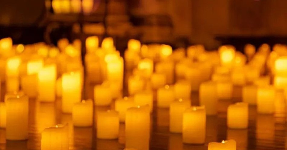 zdjęcie: Koncert przy świecach: Romantyczna Muzyka filmowa / kupbilecik24.pl / Koncert przy świecach: Romantyczna Muzyka filmowa