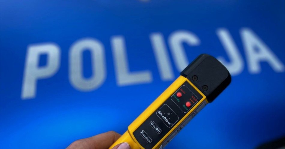 zdjęcie: Pijany kierowca z agresją wobec policjantek zatrzymany w Augustowie / fot. KPP Augustów