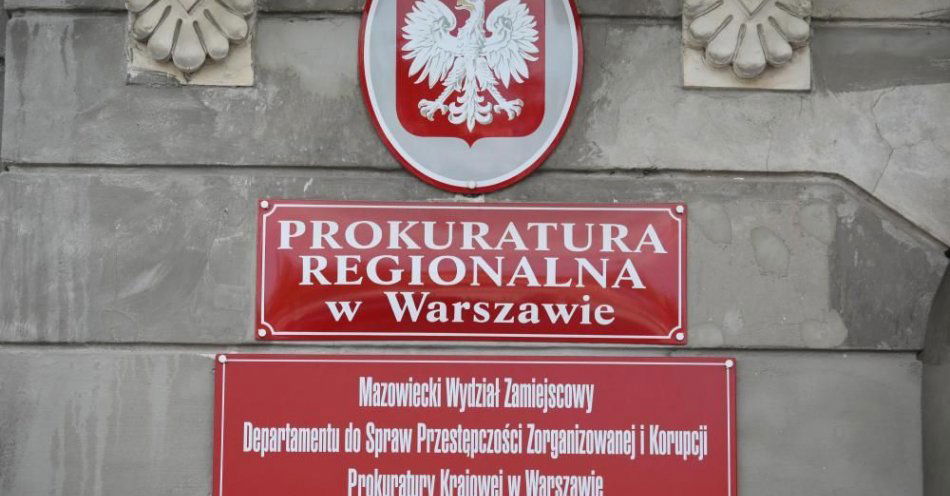 zdjęcie: Służby rozbiły grupę, która wystawiła prawie trzy tysiące fałszywych faktur na 71 mln zł / fot. PAP