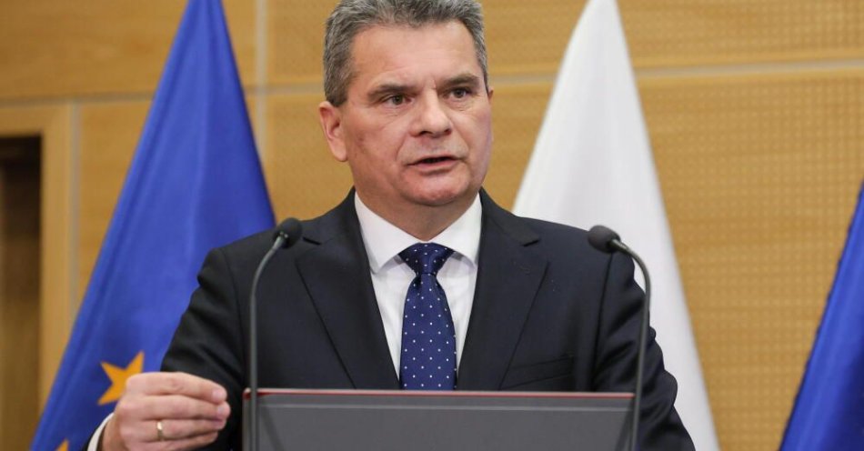 zdjęcie: Prok. Korneluk: wpłynęło uzasadnienie sądu do umorzenia tzw. „polskiego wątku” sprawy S. Nowaka / Warszawa, 14.01.2025. Prokurator Krajowy oraz I zastępca Prokuratora Generalnego Dariusz Korneluk podczas konferencji prasowej Zespołu prokuratorów do zbadania spraw pozostających w zainteresowaniu opinii publicznej, 14 bm. w Prokuraturze Krajowej w Warszawie. (doro) PAP/Paweł Supernak