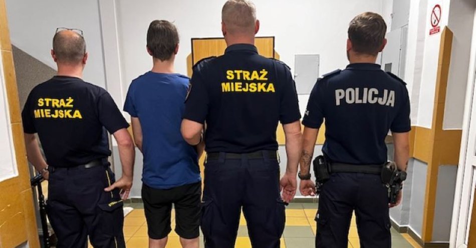 zdjęcie: Zatrzymani na gorącym uczynku - złodzieje roweru ujęci dzięki szybkiej reakcji służb / fot. KPP w Kłodzku