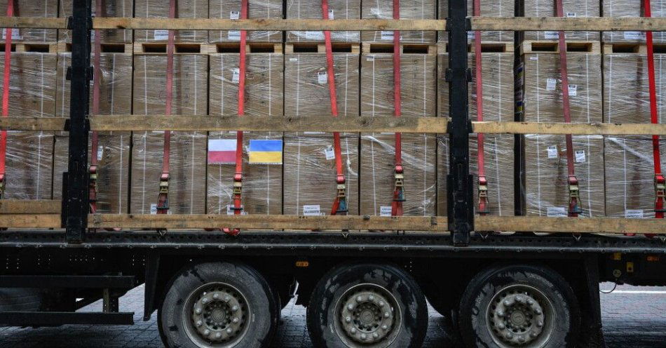 zdjęcie: Polskie generatory prądu dla Kijowa nie są sprzedawane na OLX; MSWiA może je kontrolować / Kijów, Ukraina, 26.01.2026. Oficjalne przekazanie generatorów w ramach akcji „Ciepło z Polski dla Kijowa”, w Kijowie, 26 bm. Trwa inwazja Rosji na Ukrainę. (ad) PAP/Vladyslav Musiienko