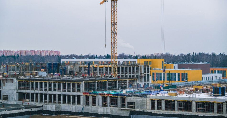 zdjęcie: Na osiedlu Janów powstaje nowe przedszkole dla 300 dzieci / v57969639