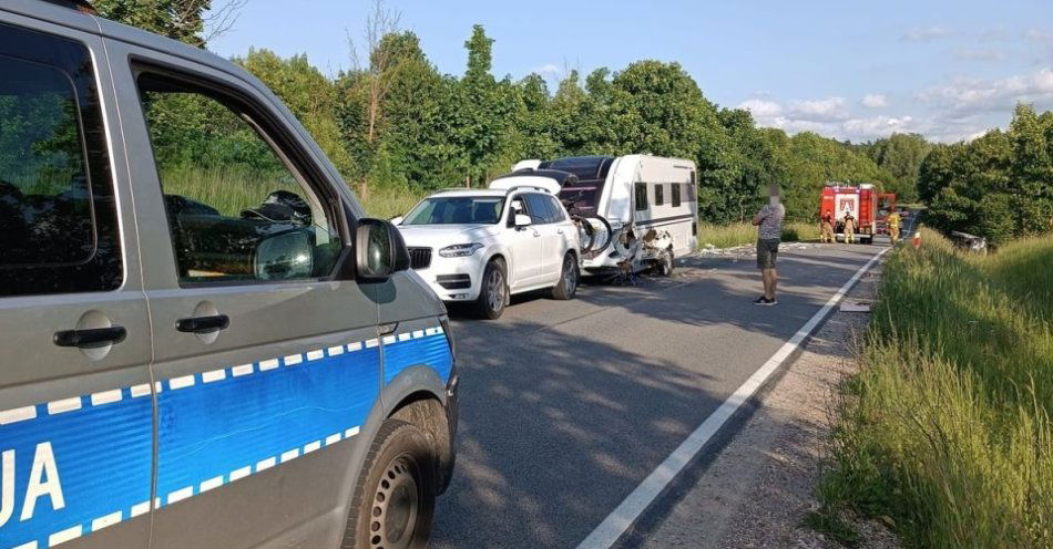 zdjęcie: Zderzenie dwóch pojazdów na DK16 - utrudnienia w ruchu i mandat dla sprawcy kolizji / fot. KPP w Mrągowie