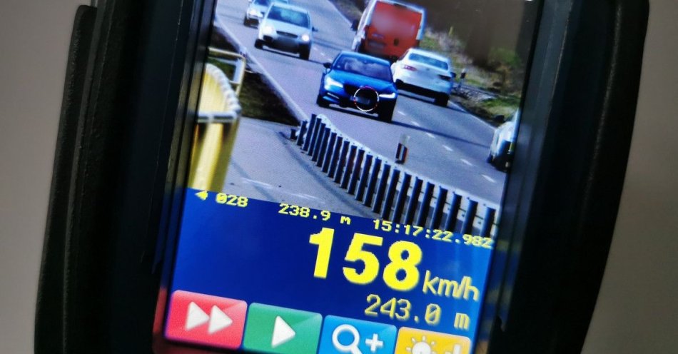 zdjęcie: 158 km/h na drodze do Narwi. Kierowca stracił prawo jazdy / fot. KPP Hajnówka