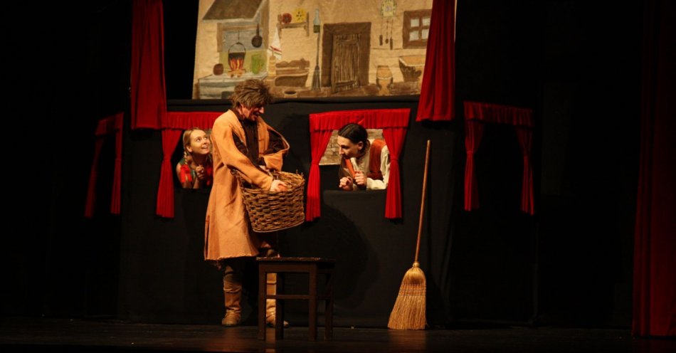 zdjęcie: Jaś i Małgosia - bajka na deskach grudziądzkiego Teatru / fot. Alicja Langowska