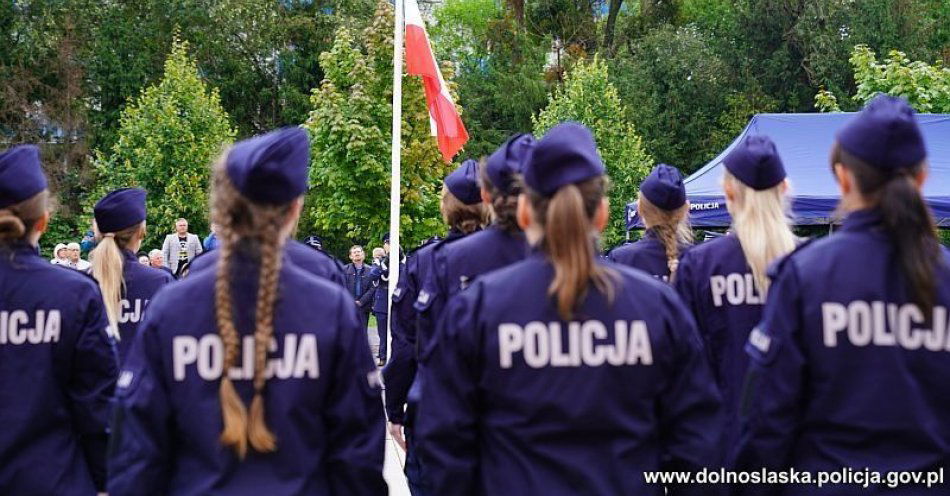 zdjęcie: Kolejni policjanci dołączyli do polkowickiej jednostki / fot. KPP w Polkowicach