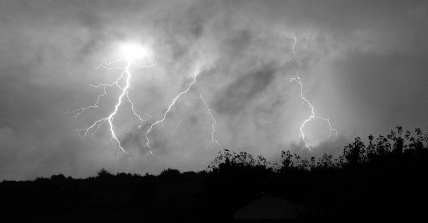 Piorun poraził grupę osób w Górach Izerskich; trzy osoby w szpitalu