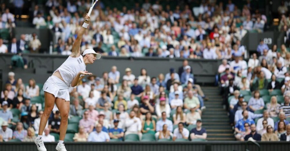 zdjęcie: Iga Świątek w czwartej rundzie wielkoszlemowego Wimbledonu / fot. PAP