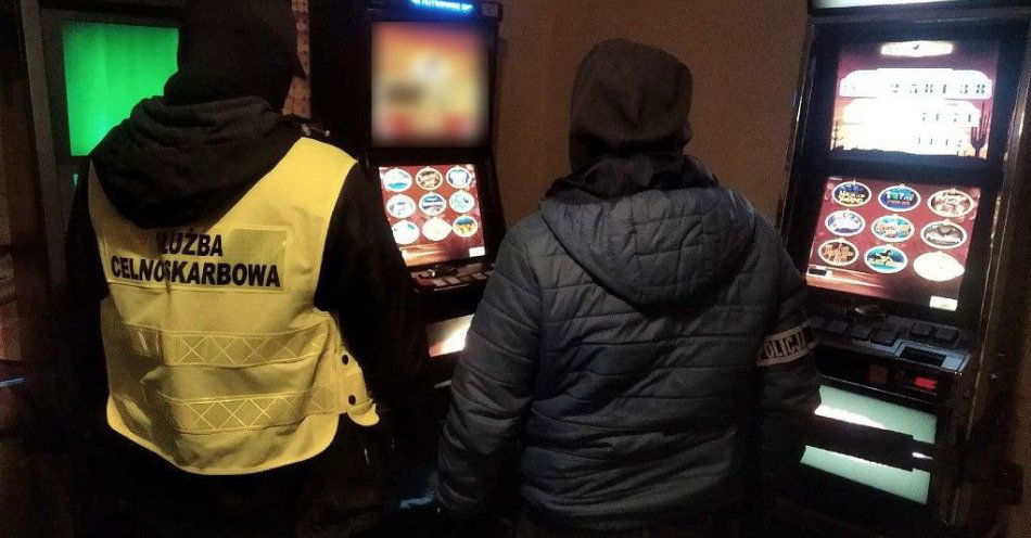 zdjęcie: Nielegalne automaty w Kolbudach zabezpieczone przez policję / fot. KPP w Pruszczu Gdańskim