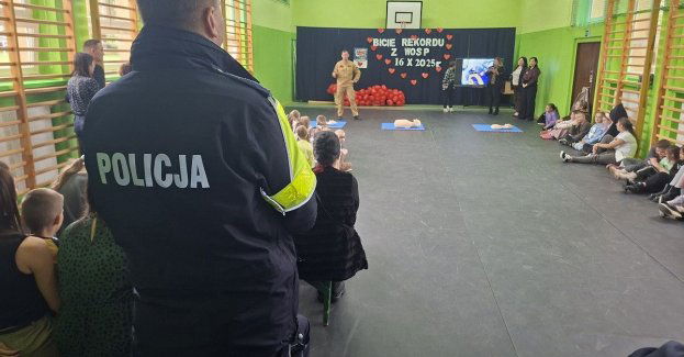 Mundurowi biją rekord w udzielaniu pierwszej pomocy