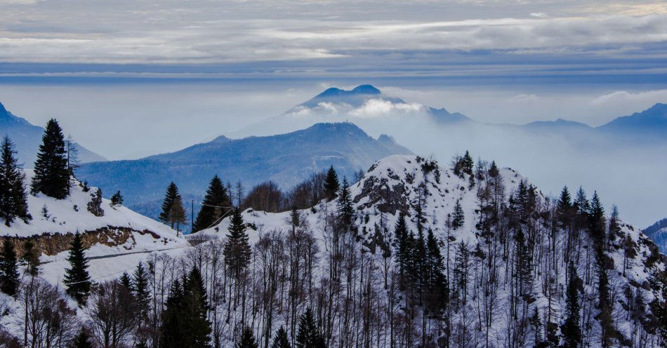 zdjęcie: Trudne warunki na szlakach; powyżej 1000 m n.p.m. są oblodzone / v2488426