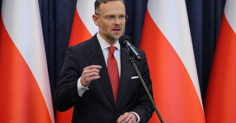 zdjęcie: Bogucki: prezydenckie weta są inspiracją dla rządu do lepszej pracy / Warszawa, 26.09.2025. Szef KPRP Zbigniew Bogucki podczas konferencji prasowej w Pałacu Prezydenckim w Warszawie, 26 bm. Szef KPRP poinformował, że prezydent podpisał ustawę o bonie ciepłowniczym i zamrożeniu cen prądu dla gospodarstw domowych do końca roku. (mr) PAP/Paweł Supernak